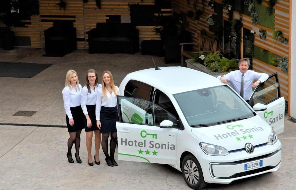Hotel Sonia Trieste Exteriör bild