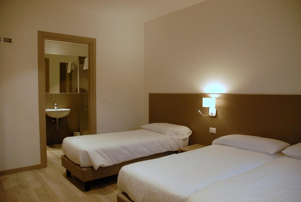 Hotel Sonia Trieste Exteriör bild