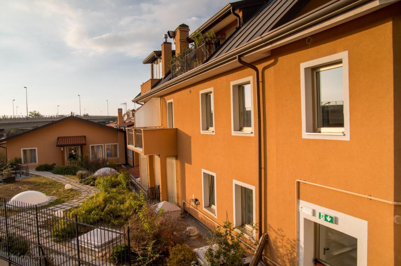 Hotel Sonia Trieste Exteriör bild